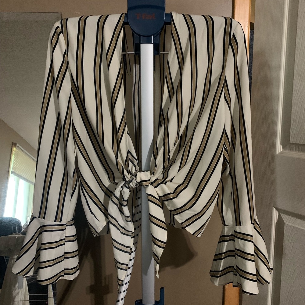 Cropped tie front blouse